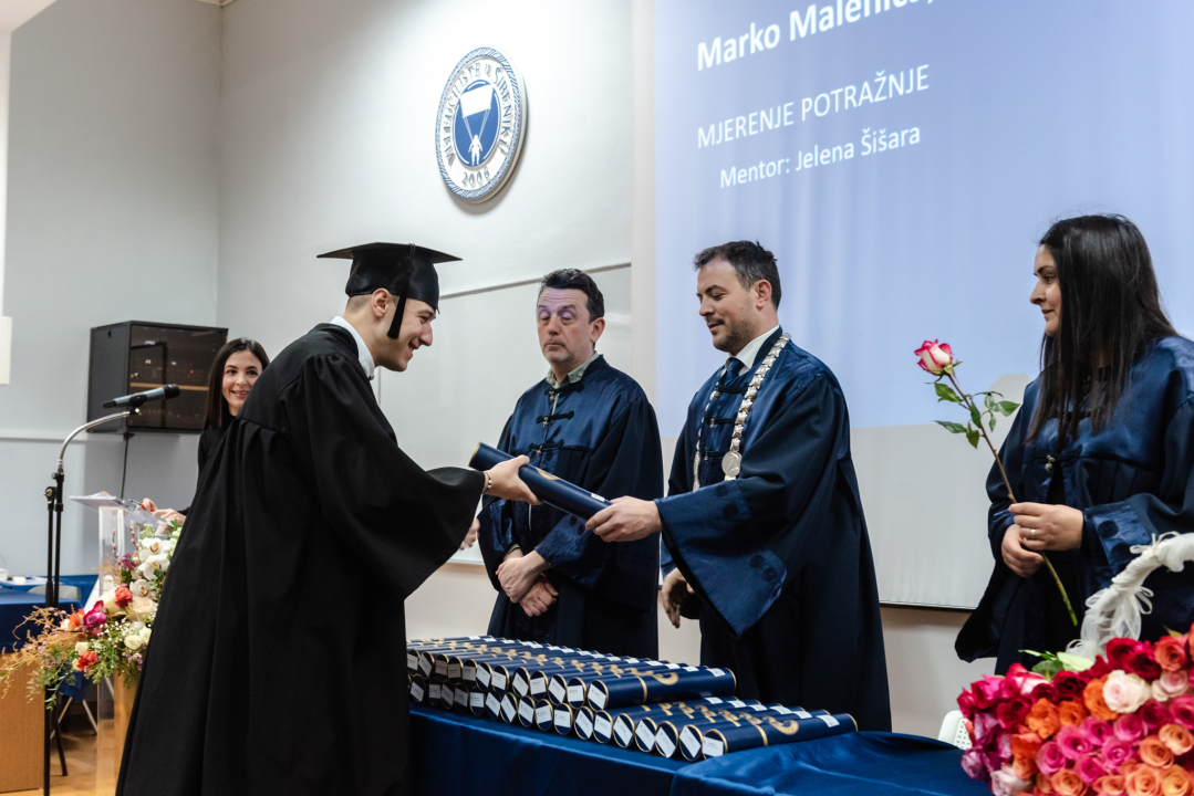 Svečana promocija studenata VUŠ-a: 'Vi ste budućnost naše zemlje i ona će biti onakva kakvom je vi oblikujete'