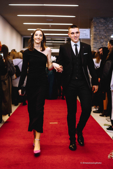 Zavirite na blještavi maturalni ples Tehničke škole Šibenik (1)