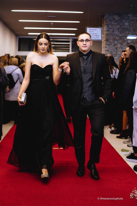 Zavirite na blještavi maturalni ples Tehničke škole Šibenik (1)