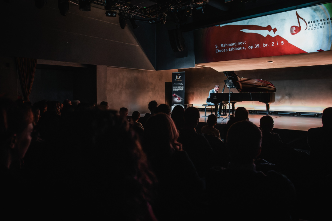 Nekadašnji učenici šibenske Glazbene škole oduševili publiku u Arsenu