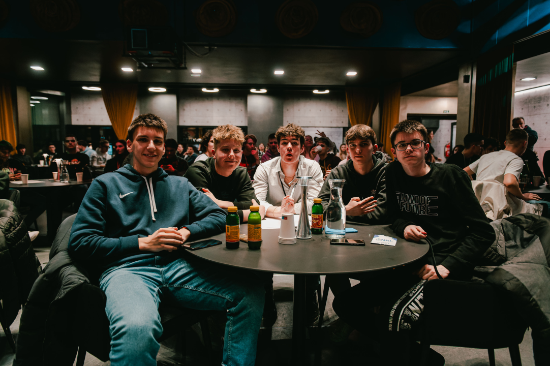 Šibenčani pobjednici Nacionalne kviz lige srednjoškolaca, iza sebe ostavili 900 učenika iz 45 škola