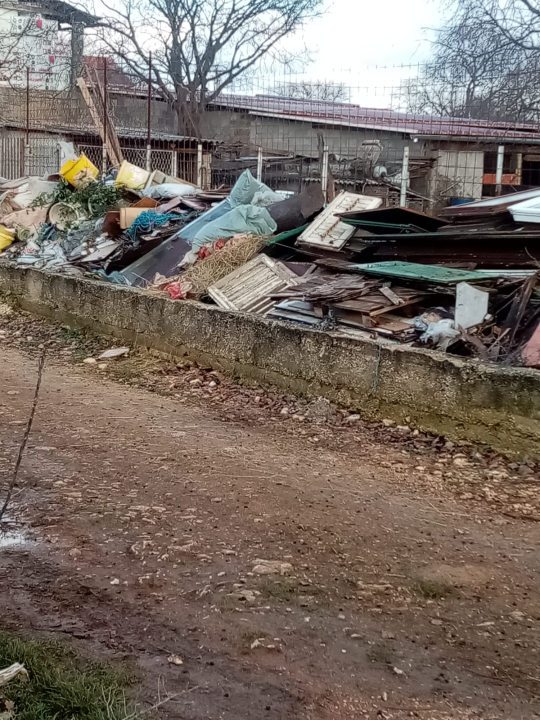 Vlasnici apartmana u Brkićima o ovcama: 'On tu ni ne živi, a svugdje ostavlja smeće. Protiv stočarstva nemamo ništa' 