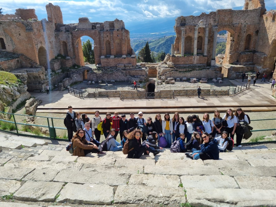 Učenici OŠ Meterize na Siciliji: Učili o važnosti očuvanja voda, oduševile ih Etna i Taormina