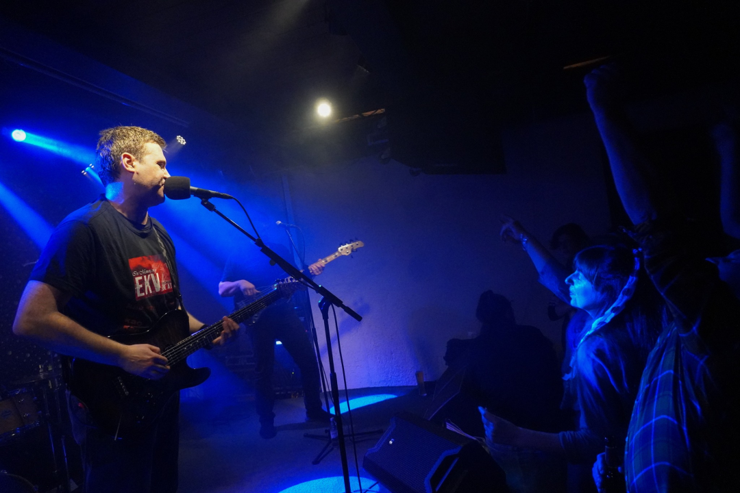 Euforična nostalgija u Šibeniku: Azimutom odjekivali hitovi EKV-a