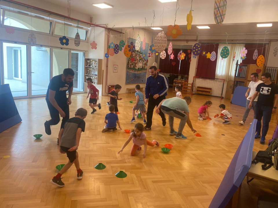 Tate iz dječjeg vrtića 'Šibenska maslina' cijeli tjedan djeci predstavljali svoje poslove 