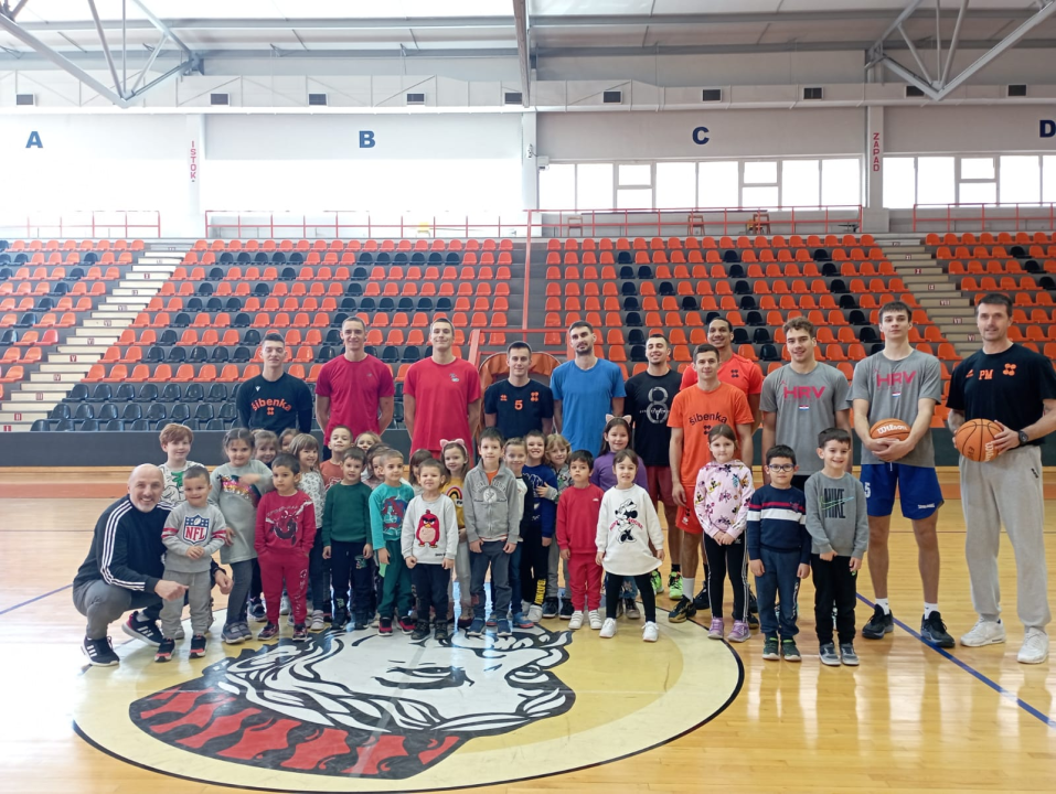 Tate iz dječjeg vrtića 'Šibenska maslina' cijeli tjedan djeci predstavljali svoje poslove 