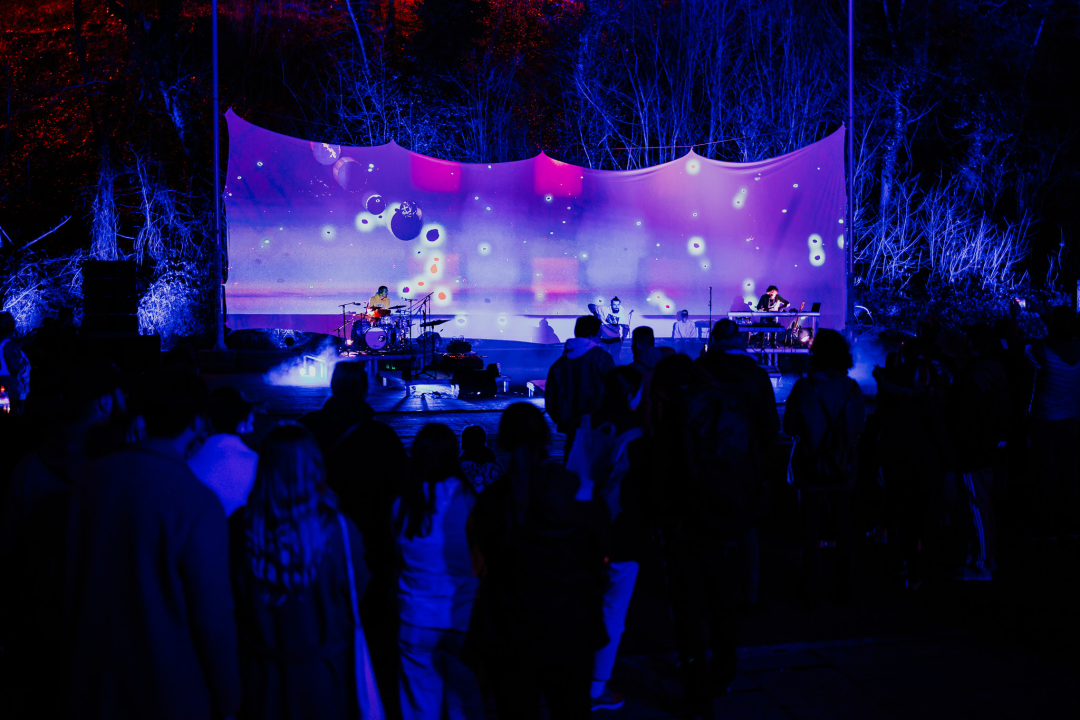 Šibenski vizualni spektakl za zatvaranje Festivala svjetla: Nevjerojatan spoj glazbe, svjetla i pokreta na Tuškancu