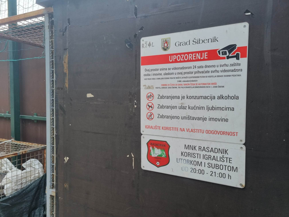 Grad planira kompletnu obnovu nogometnog igrališta na Vidicima, prvo idu sitni popravci   