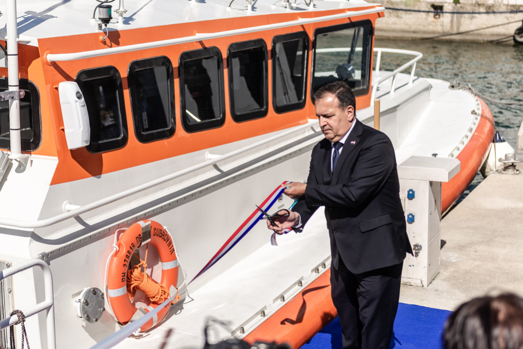 Brodogradilište Iskra u Šibeniku isporučilo brze brodice za hitnu pomoć: 'Ovo je rezultat hrvatske pameti'