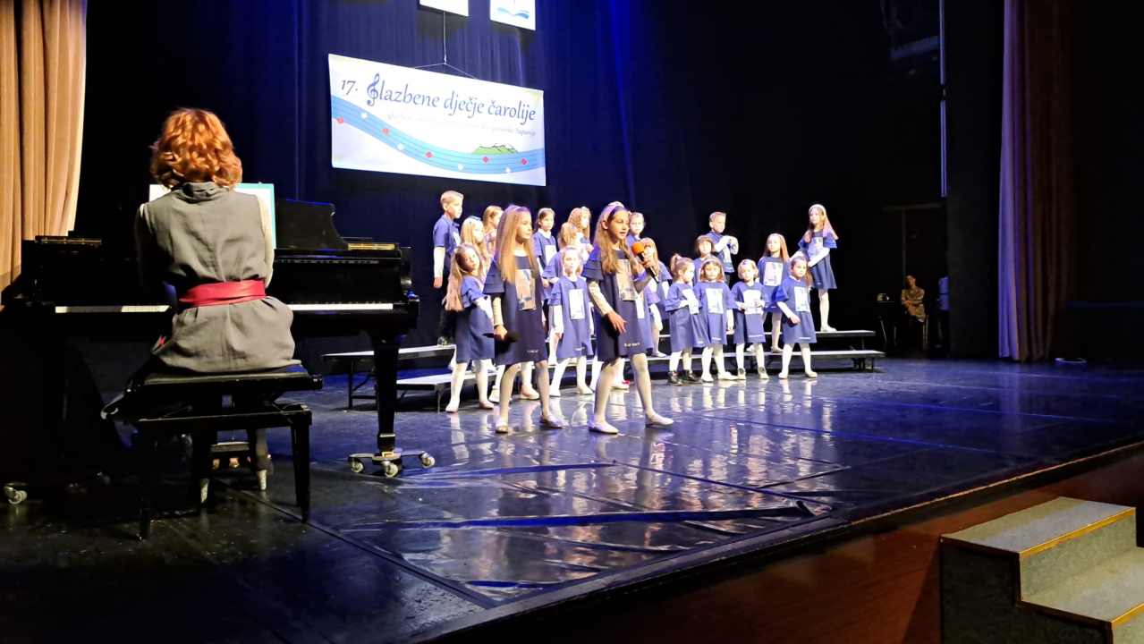 Šibenski 'cvrčci' nastupili u Glazbenim dječjim čarolijama u Rijeci: Očarali publiku i glazbene stručnjake  