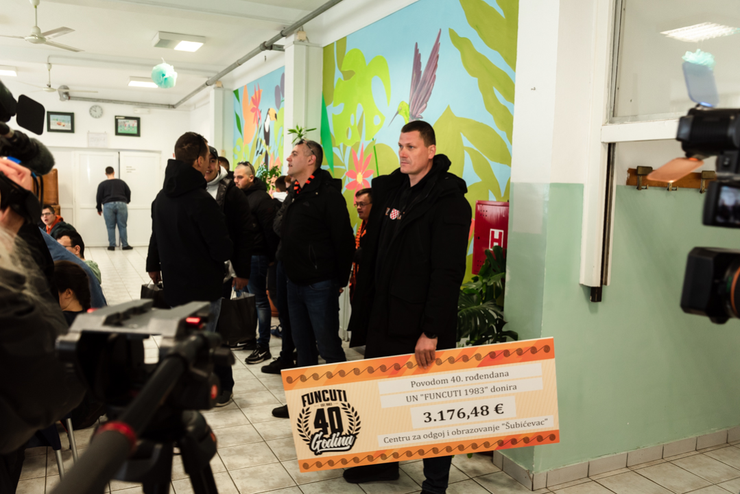 Humanitarna akcija u povodu 40. rođendana: Šibenski funcuti školi na Šubićevcu donirali 3176 eura 
