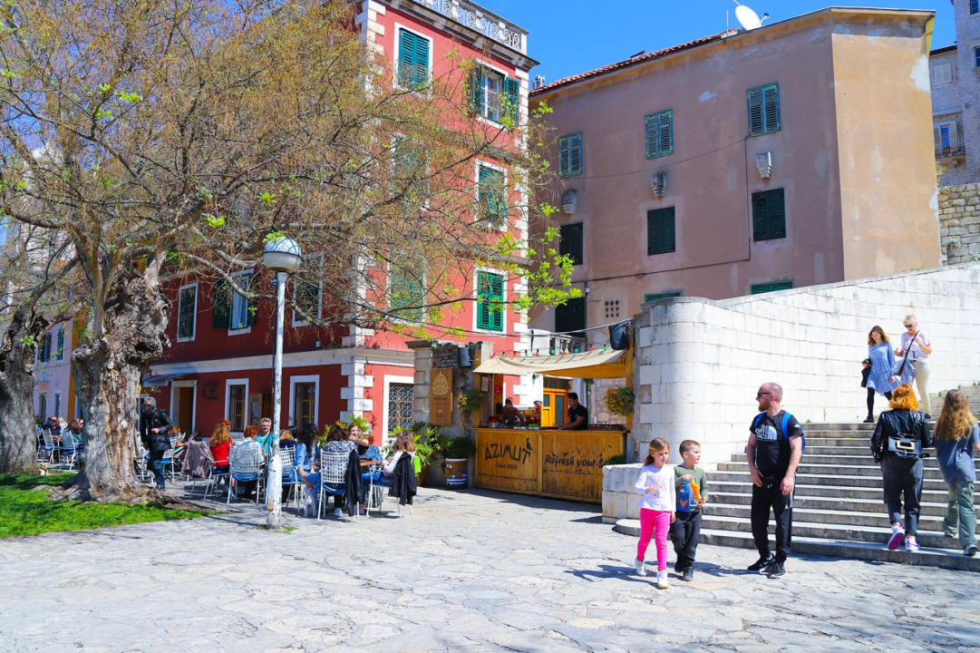 U okviru Svjetskog dana umjetnosti otvorena izložba 'Ja umjetnik'
