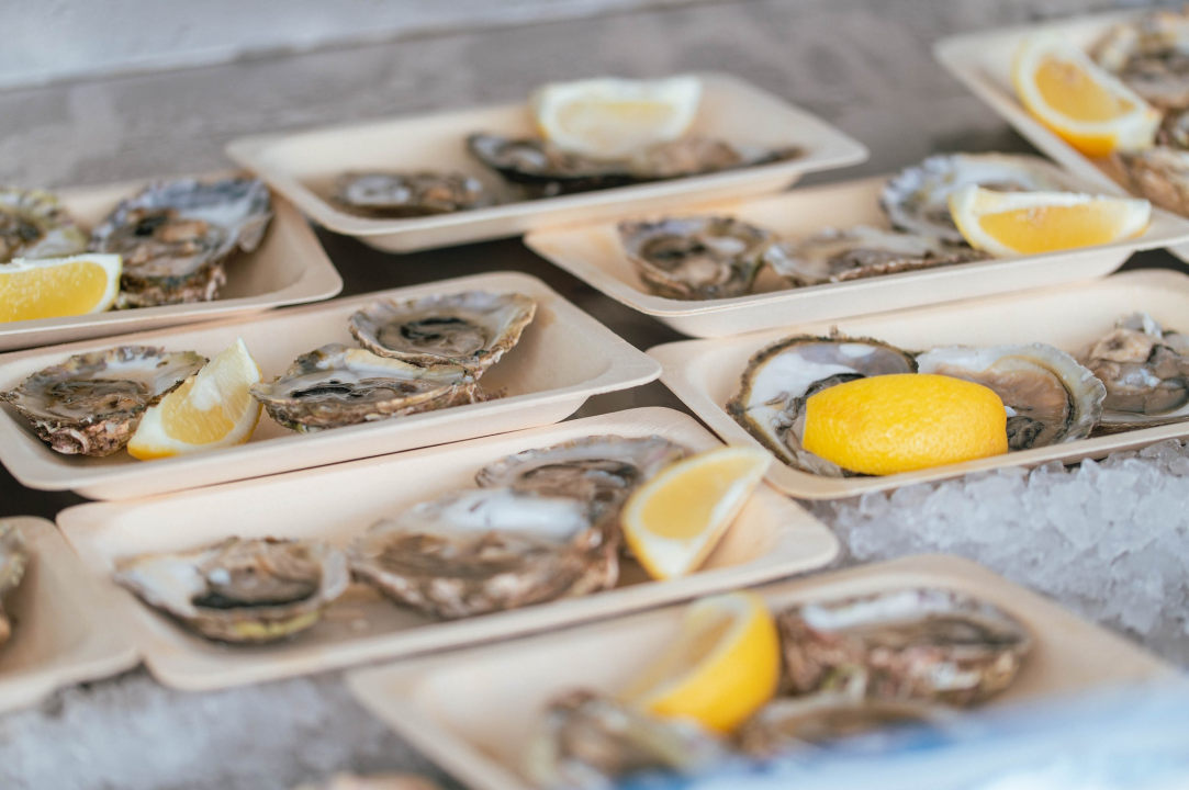 Uživajte u morskim delicijama kušaonice školjaka i vina Oyster22!