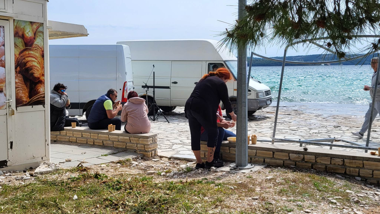 Veselo i na Jadriji: Na Praznik rada tradicionalno druženje uz fažol i grupu Fenix 