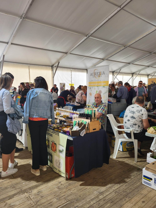 Gužva i drugog dana Sajma agroturizma u Skradinu: Još stignete kupiti domaće proizvode 