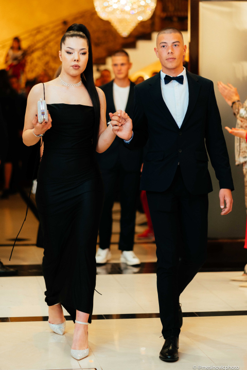 Zavirite na blještavi maturalni ples šibenske Industrijsko-obrtničke škole (1)