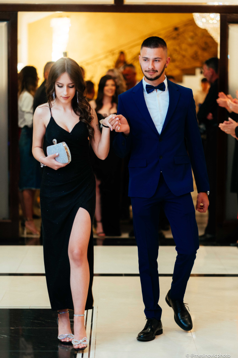 Zavirite na blještavi maturalni ples šibenske Industrijsko-obrtničke škole (1)