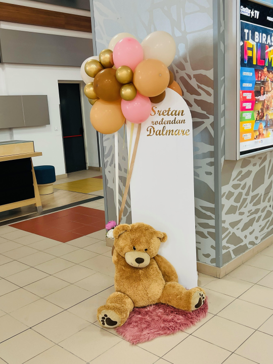 Dalmare slavi 19. rođendan uz popuste i veliku proslavu!