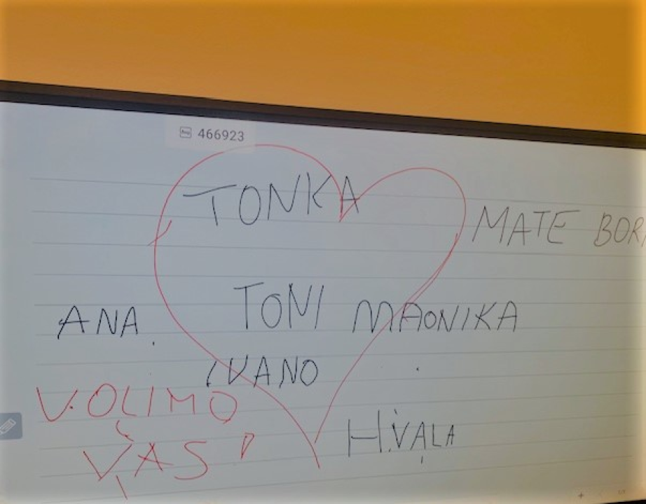 Učenicima OŠ Juraj Šižgorić šibenske lionsice donirale interaktivni ekran 'Pametnica' 