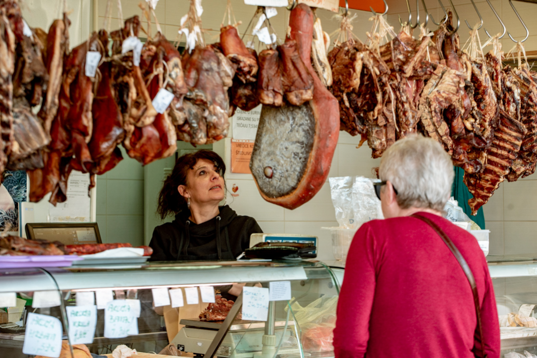 Delikatese Petrović sa šibenske pijace proširile svoju ponudu: Traže i vozača na neodređeno vrijeme