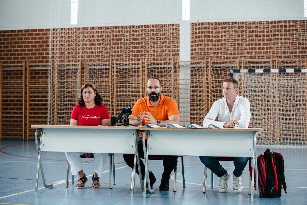 U sportskoj dvorani OŠ Meterize bit će postavljen novi pod: 'Ovo znači puno za školu, ali i grad'