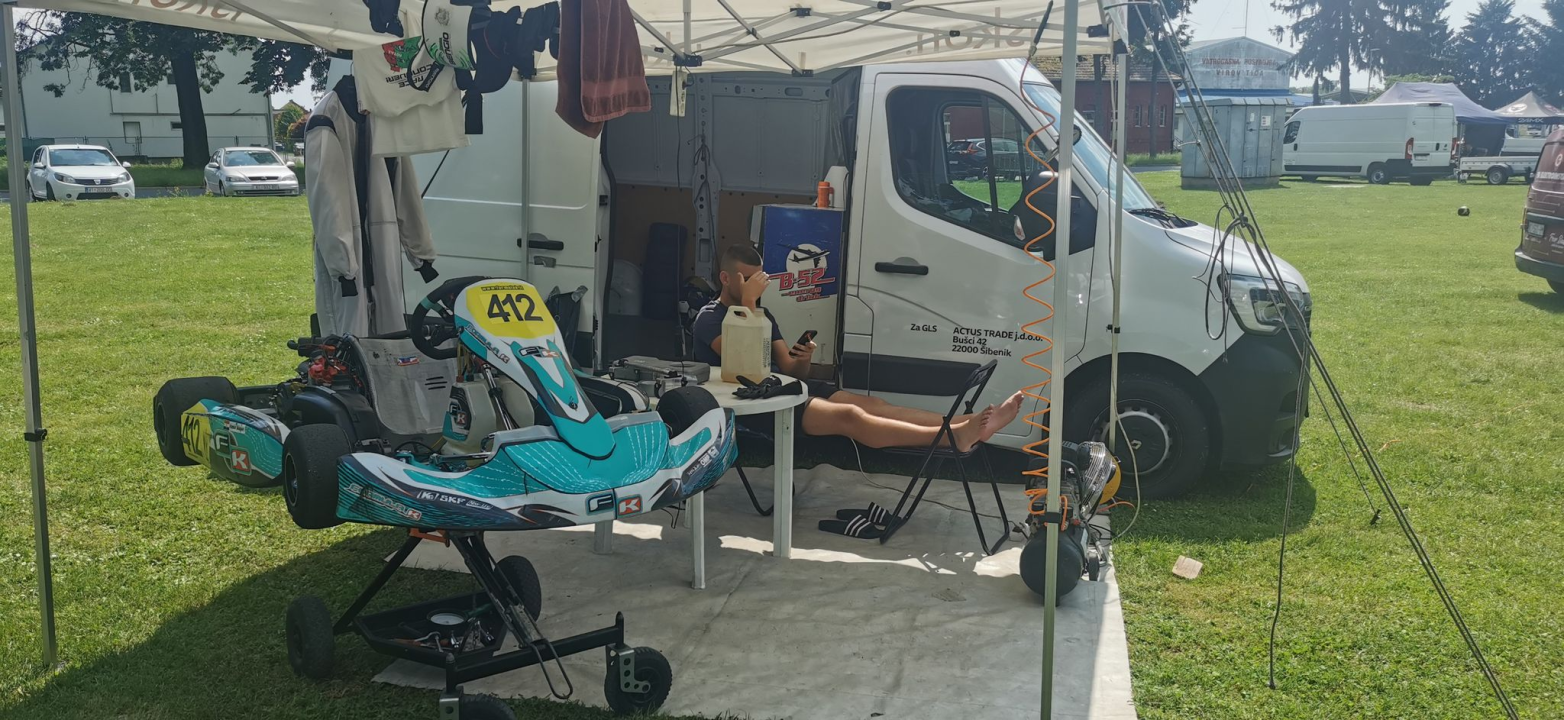 Šibenski kartingaš Franko Škugor treći u generalnom poretku klase 6 Rotax Max DD2