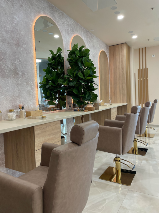 Dovedite svoje obrve do savršenstva u salonu Chup Chup! 