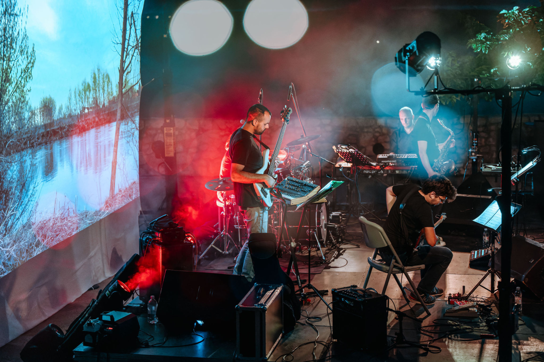 Zalazak, 'buka' i urbane projekcije: Bruna Matić predstavila audio-vizualni projekt NOISE