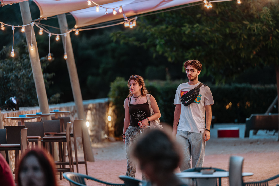 Zalazak, 'buka' i urbane projekcije: Bruna Matić predstavila audio-vizualni projekt NOISE