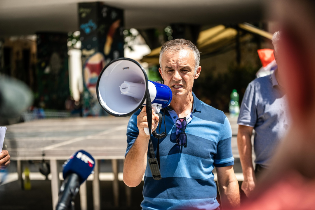Radnici Cesta Šibenik održali novi prosvjed: 'Župan uništava ovu tvrtku i ove ljude'