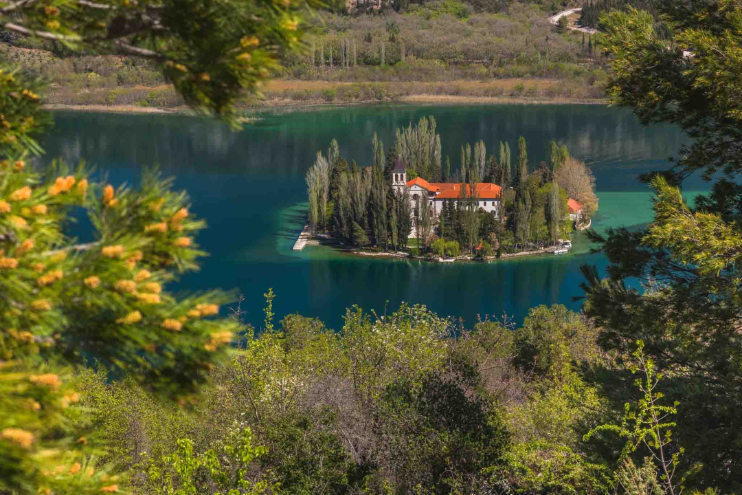 Izbjegnite gužvu i uživajte u nezaboravnim prizorima Nacionalnog parka „Krka“!