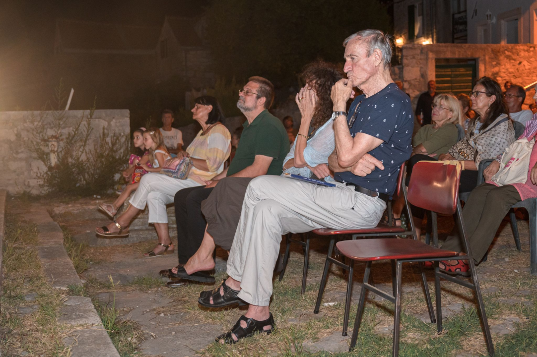 Zlarinjani se tradicionalno prisjetili svog pjesnika i književnika Mladena Bjažića