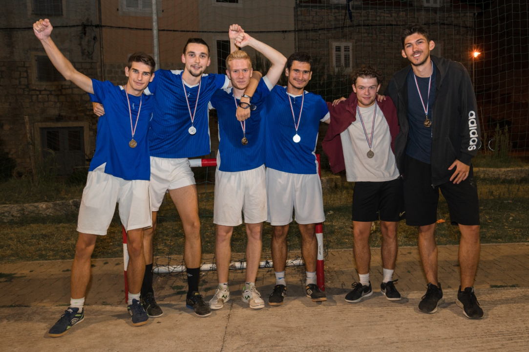 U Zlarinu je tradicionalno održan turnir 'Fingac', slavila ekipa Zogulini