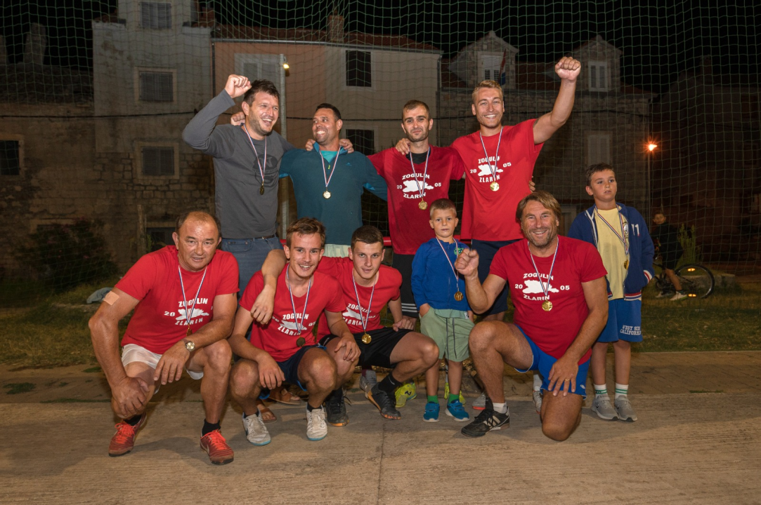 U Zlarinu je tradicionalno održan turnir 'Fingac', slavila ekipa Zogulini