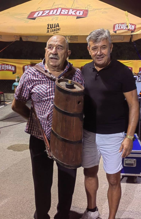 Na 16. 'Noći Zagore i gena kamenog' u Koprnu izabrani balotaš, izbijač bule, šijač i rezač pršuta godine