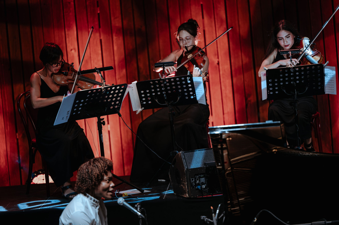 Benjamin Clementine na sv. Mihovilu: Osebujan koncert o kojem će se još pričati