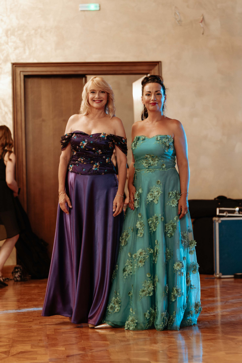 U Vijećnici uvijek zanimljivo: 'Osnovale smo klapu Oronule hostese, prijaviti ćemo se dogodine’