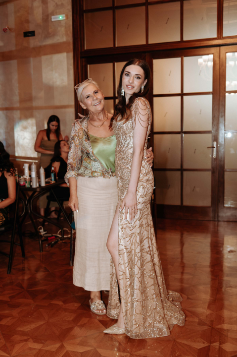 U Vijećnici uvijek zanimljivo: 'Osnovale smo klapu Oronule hostese, prijaviti ćemo se dogodine’