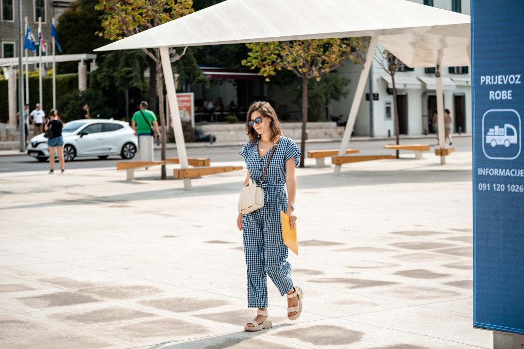 Lijepe sugrađanke zanimljivim kombinacijama ukrale sve poglede u gradu 