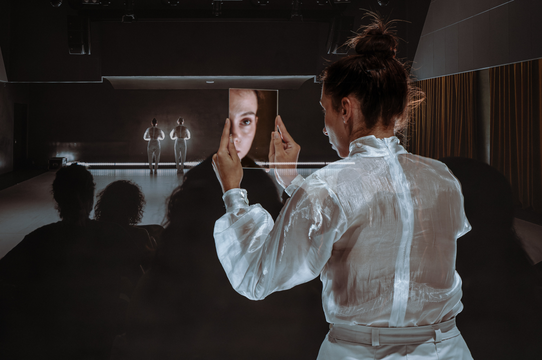 Strahovi malih razlika u Arsenu: Pitanja individualnog i kolektivnog, svjesnih i nesvjesnih obilježja sredine