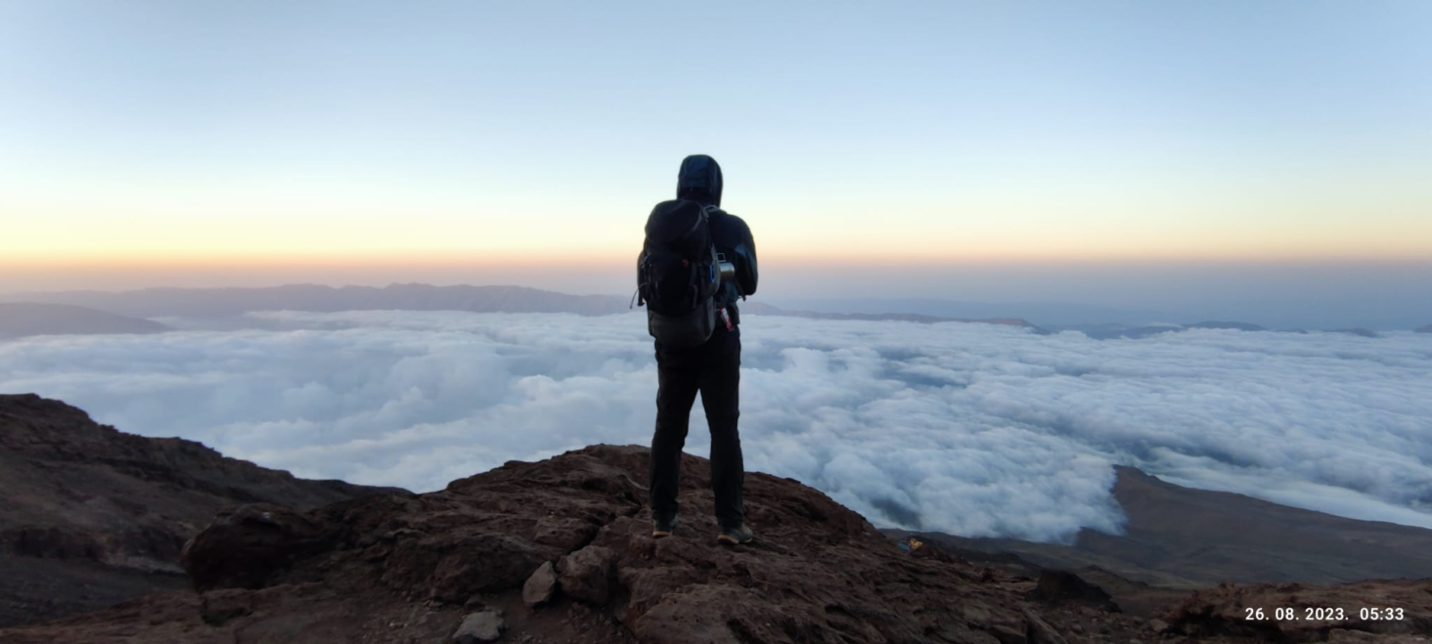 Petnaest planinara iz Šibenika krenulo u osvajanje najvećeg vrha u Iranu: Njih devetero je uspjelo!