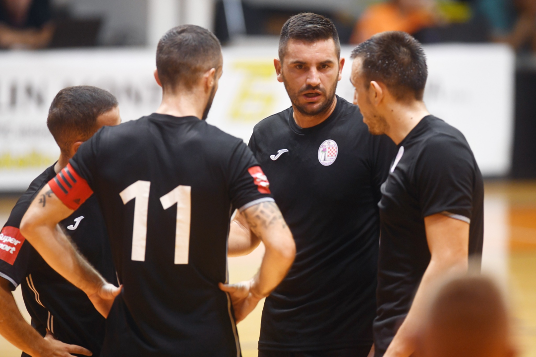 Crnica poražena na Baldekinu od Osijeka, presudili prekidi i kontre