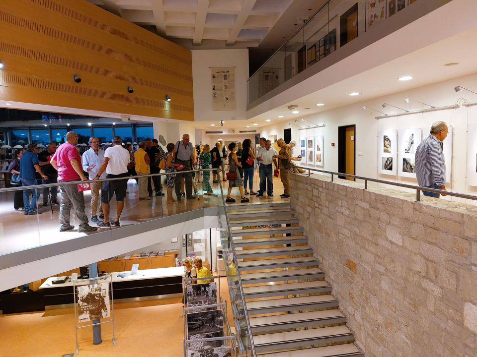 U knjižnici razgledajte izložbu fotografija 'Capita'