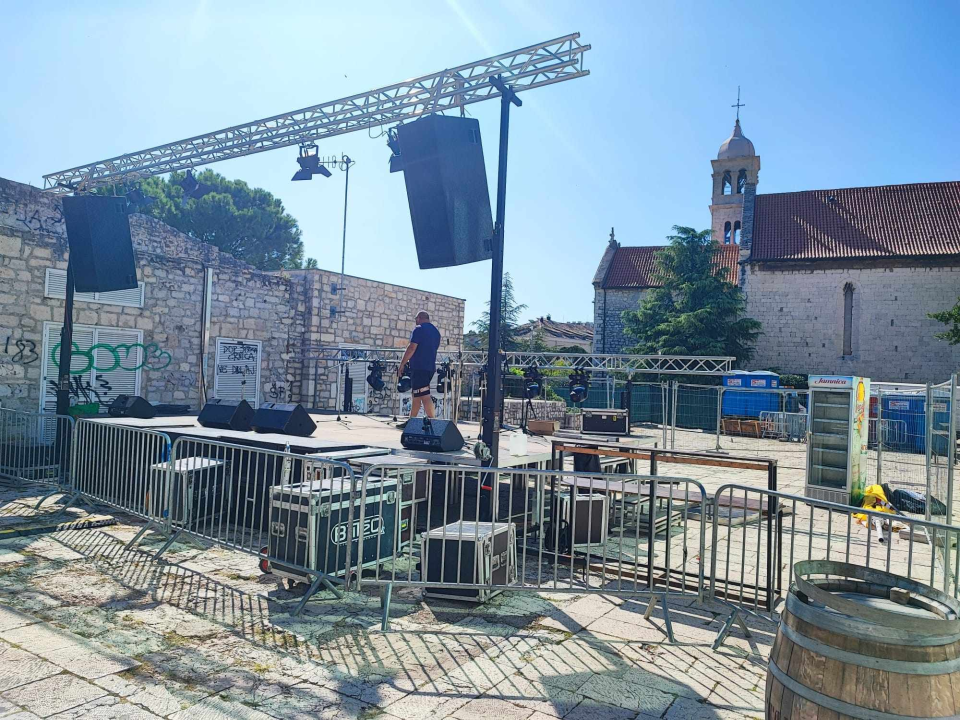 Provjerite jeste li među dobitnicima ulaznica večeras za Partibrejkerse na Babljem ljetu