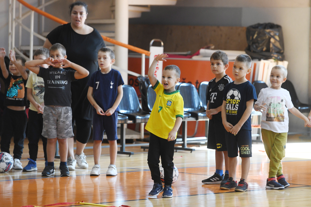 Promocija futsala: Djeca DV Žižula posjetila malonogometaše Crnice 