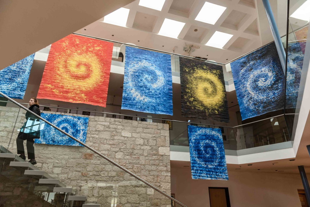 U Knjižnici izloženi radovi Borisa Demura: 'Intuitivno je prihvaćao sve moderne prakse te ih obradio na svoj način'