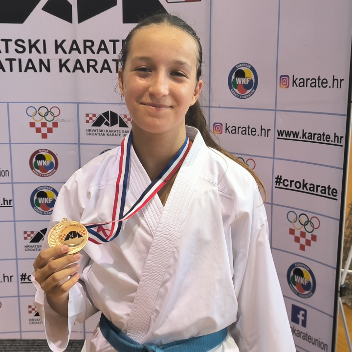 Karate klub Šibenik 1066 na državnom prvenstvu U14 ukupno došao do 11 medalja, od kojih 4 zlatne