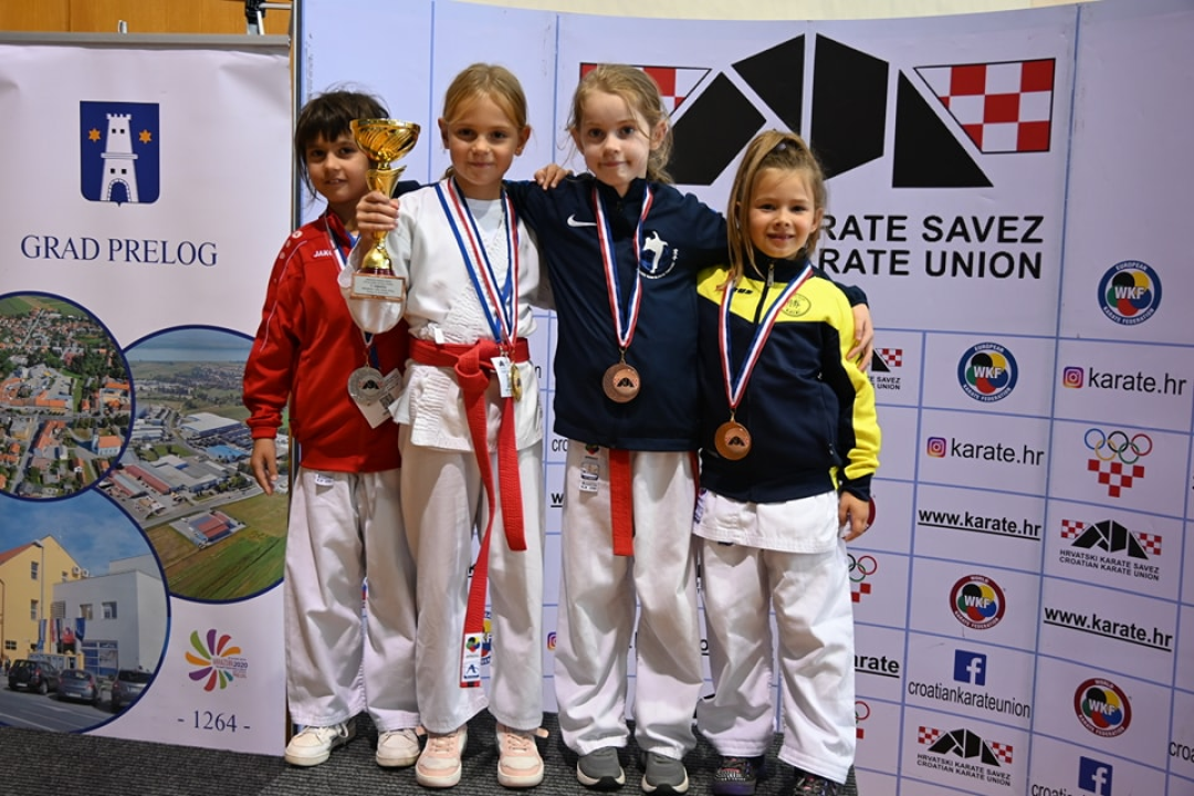 Karate klub Okit-Vodice osvojio 15 medalja na Prvenstvu Hrvatske za mlađe uzraste