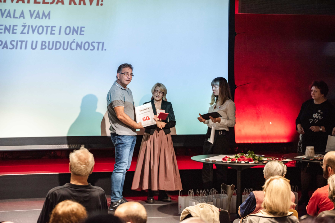 Svečanost Crvenog križa u Arsenu: 'Za krv se nikad neće naći adekvatna zamjena'