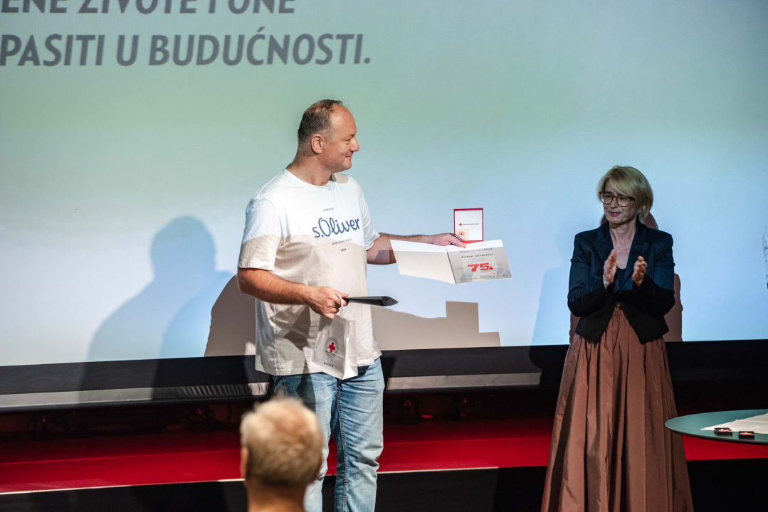 Svečanost Crvenog križa u Arsenu: 'Za krv se nikad neće naći adekvatna zamjena'